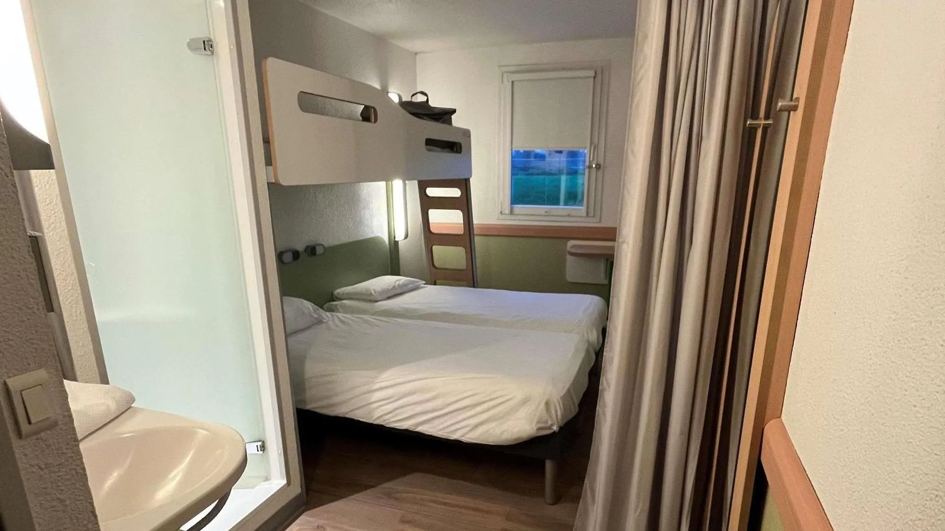 Ibis Budget Rennes Route De Saint Malo Montgermont Hotel