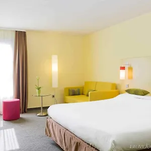 Hotel Ibis Styles Centre Port Nice